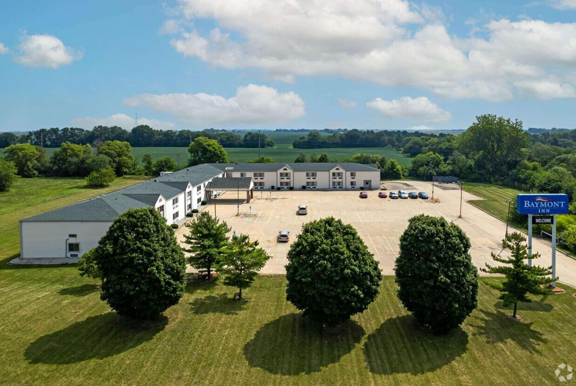 Hotel Baymont By Wyndham Decatur Extérieur photo